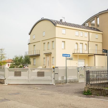 Homingarda - Fine Holiday Apartments Peschiera del Garda Kültér fotó