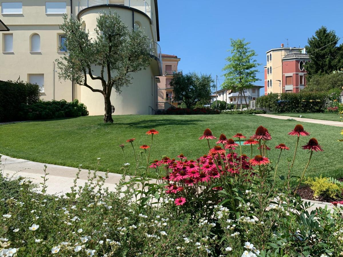 Homingarda - Fine Holiday Apartments Peschiera del Garda Kültér fotó
