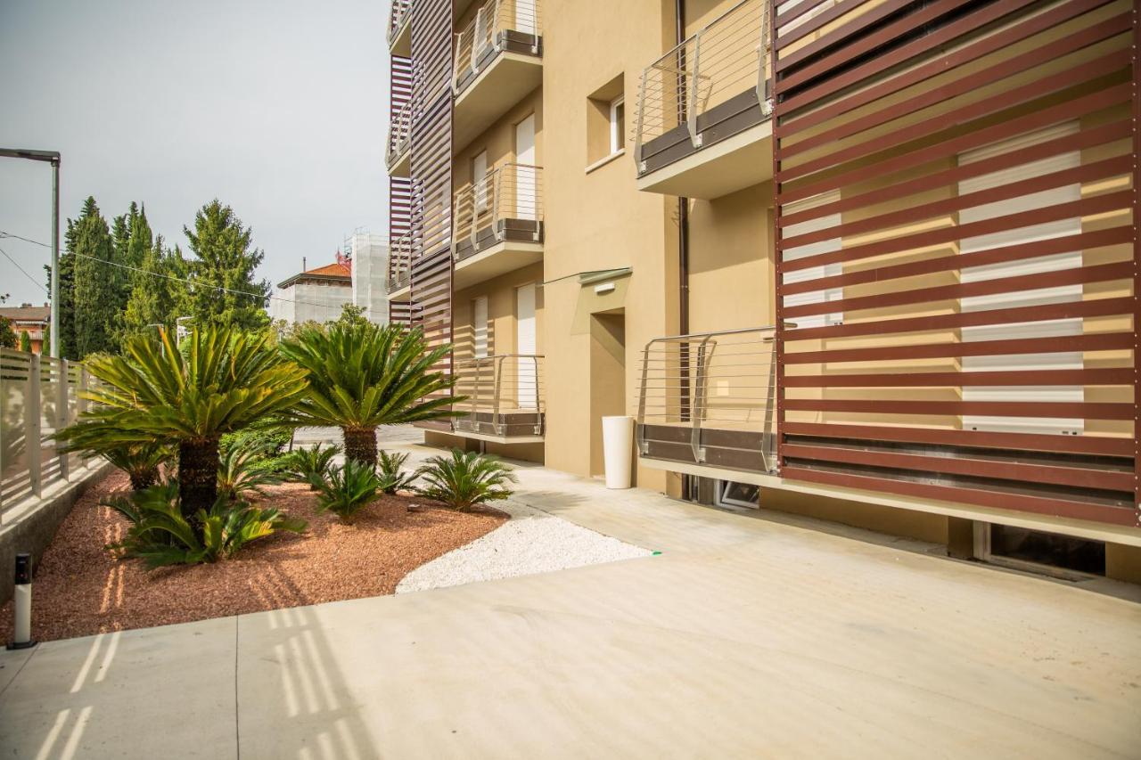 Homingarda - Fine Holiday Apartments Peschiera del Garda Kültér fotó