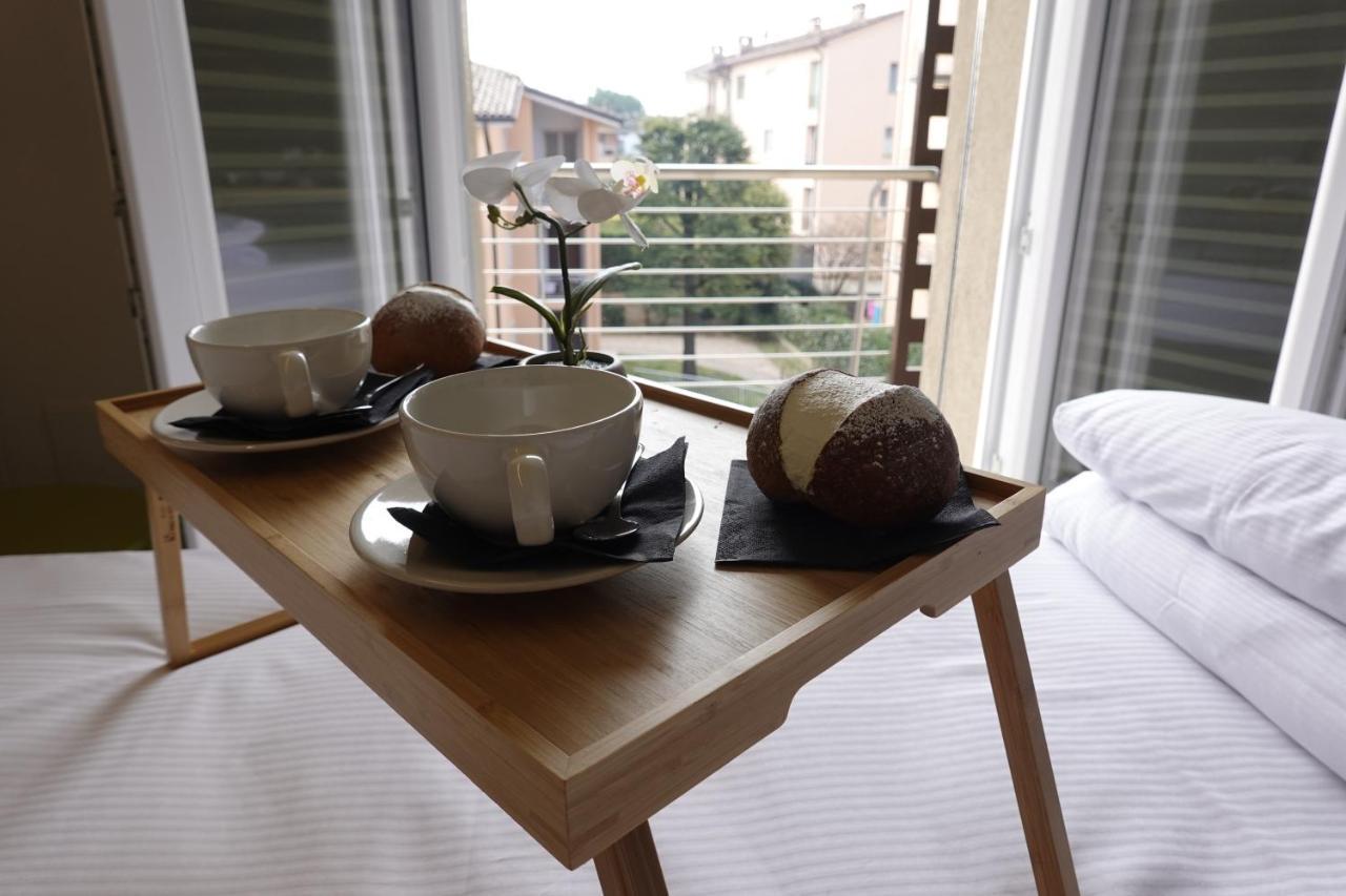 Homingarda - Fine Holiday Apartments Peschiera del Garda Kültér fotó