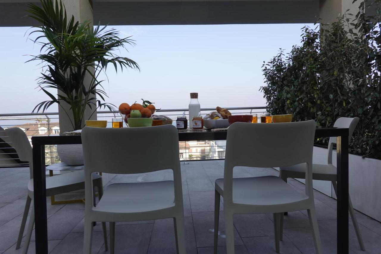 Homingarda - Fine Holiday Apartments Peschiera del Garda Kültér fotó