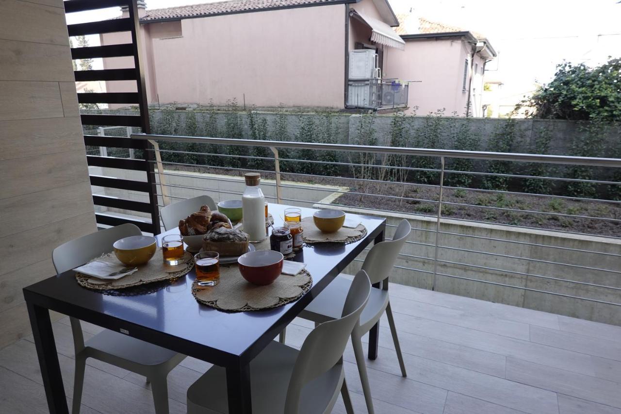 Homingarda - Fine Holiday Apartments Peschiera del Garda Kültér fotó
