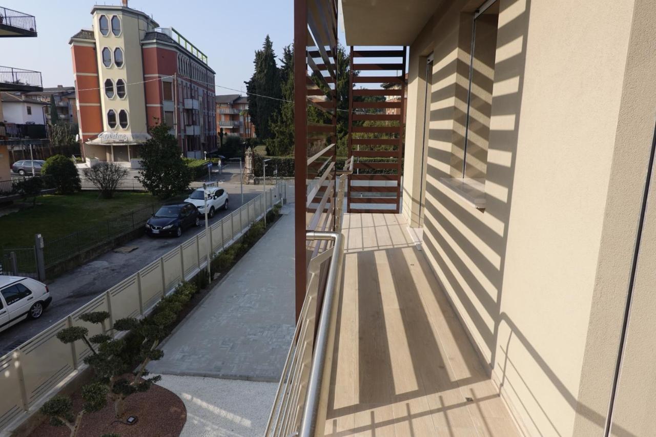 Homingarda - Fine Holiday Apartments Peschiera del Garda Kültér fotó