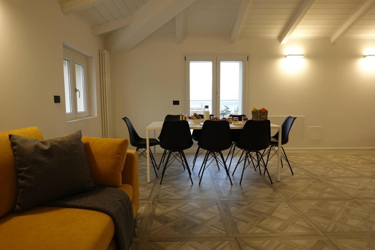 Homingarda - Fine Holiday Apartments Peschiera del Garda Kültér fotó