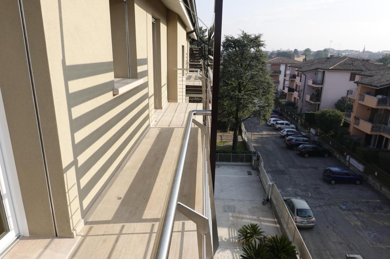 Homingarda - Fine Holiday Apartments Peschiera del Garda Kültér fotó