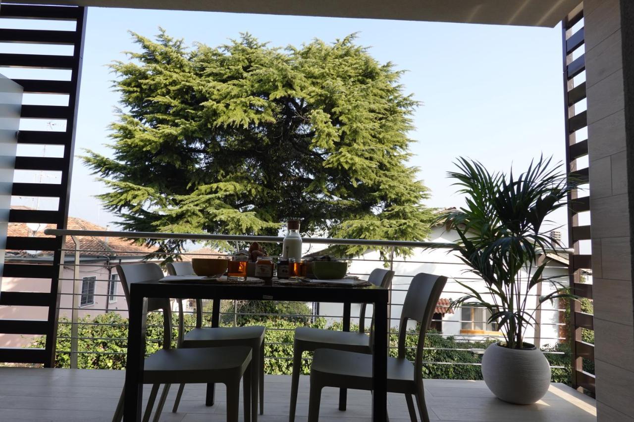 Homingarda - Fine Holiday Apartments Peschiera del Garda Kültér fotó
